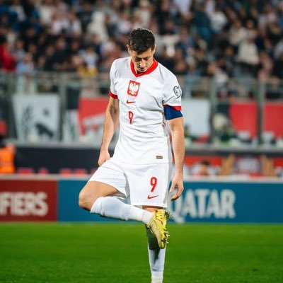 Pxxdwskiiii's profile picture. @fcbarcelona | @lewy_official | Everything related to Robert Lewandowski 📊