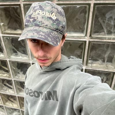 tobeaplant's profile picture. somehow still here