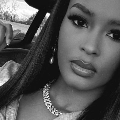 Kamharikenae's profile picture. 