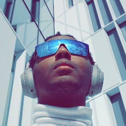 Zaitoti's profile picture. Just a fly guy minding his business.