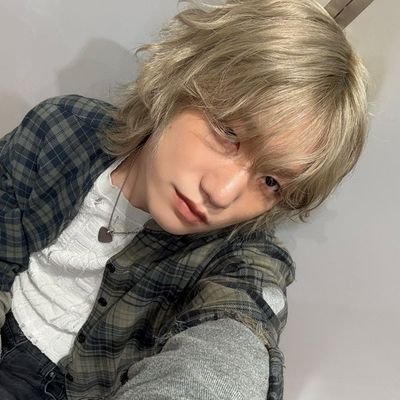 jongseobholic's profile picture. ★: piwon, exo, wave, hannah bahng, seob & intak *⁠.⁠✧
eng/pt-br