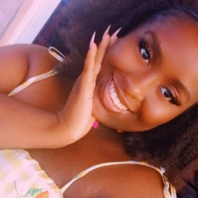 melessathompson's profile picture. 