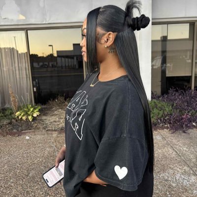 dimeD___'s profile picture. M Y O N L Y P A G E ‼️