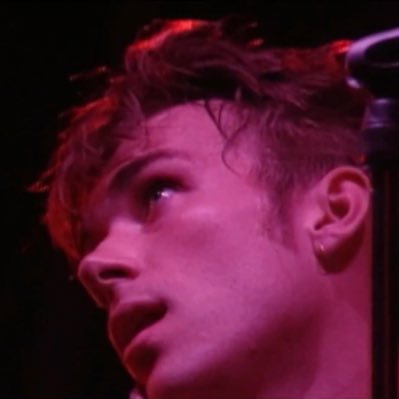 iblur_you's profile picture. 68년생 락스타 좋아하기