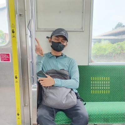 okaja320663's profile picture. 