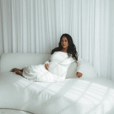 krystalroxas's profile picture. It was the busta rhymes, it was the worsta rhymes...
*opinions are my own*
IG: @krayrox