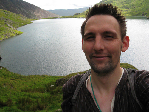 Software geek, mountain goat, husband and dad:) Best things in life, family, friends, mountains, music, good food, physics, beer and whisky!!
