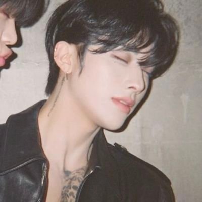 ricksheys's profile picture. gyubrik nichojoo shse but make it doomed sapphic yearning but ten times WORSE!!!!