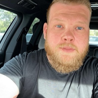 jeffalex3326's profile picture. iMessage 👉🏻 kimiking328@gmail.com