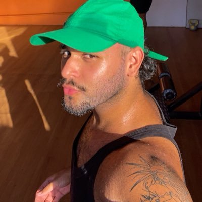 safirakhallef's profile picture. 