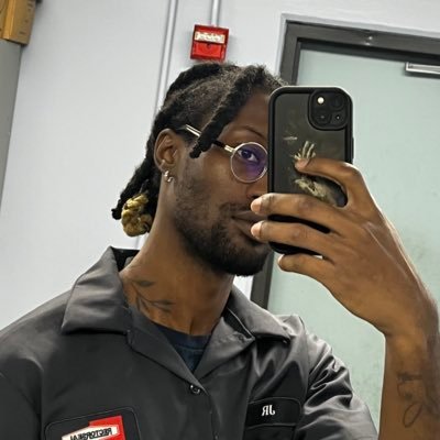 theworldsbrian's profile picture. when do you think a person dies?