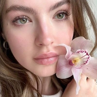 noor4627's profile picture. Spreading positivity and good vibes🧲