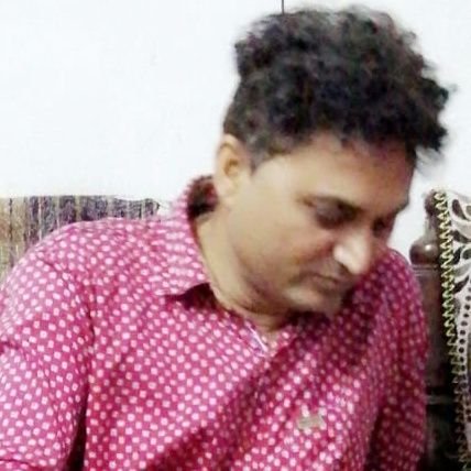 _chhaubey1's profile picture. गलत दिशा में चल रही भीड़ में साथ चलने से अच्छा है, सही दिशा में अकेले चलो♥️🙏
https://t.co/Jilw7GmnFj