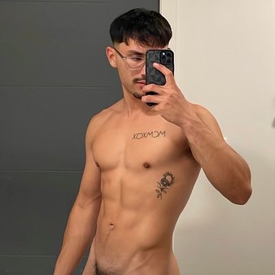 antoniofuegoxxx's profile picture. fun size latino boy here for funsies 😈 NSFW