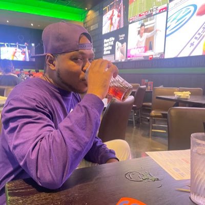 MagicHandz's profile picture. MUSIC. MOVIES. SHOWS. FOOD. LOVE/WOMEN… ⭐️⭐️