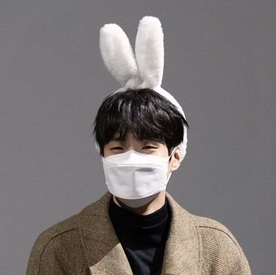 choiwhooshik's profile picture. 