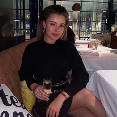 Grahascss99's profile picture. I like making friends, traveling, fitness, skiing, mountain climbing, camping, swimming, reading, watching movies, taking photos, shopping, food, mahjong, and i