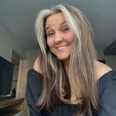 AngelLicat11231's profile picture. Other account get hacked 😢