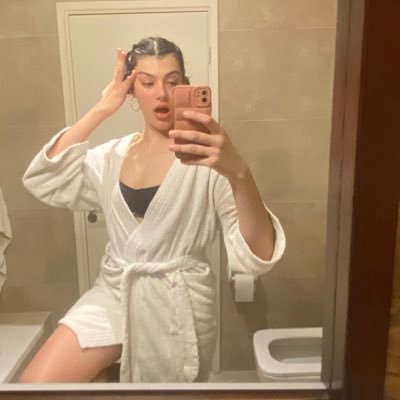 manusouu's profile picture. actriz y de la @ujspo