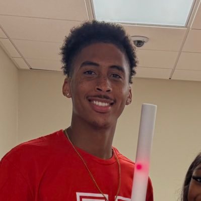 adriankanyeb's profile picture. | @UHouston || Leader