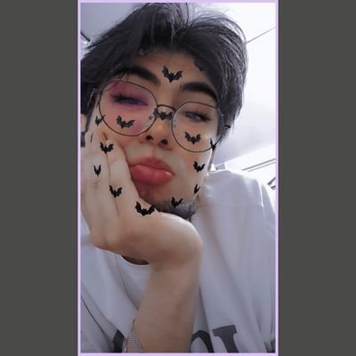 Pau_Valenty's profile picture. Hola!!! Estoy comenzando proceso de transición, por lo tanto aun tengo fisico de chico. 🏳️‍⚧️En progreso🏳️‍⚧️