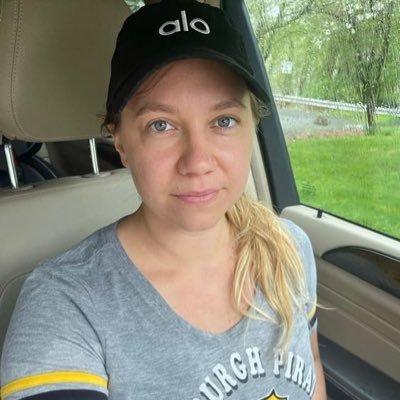 HollyThomp84181's profile picture. 