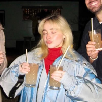 fasttimesbella's profile picture. front back and beside it