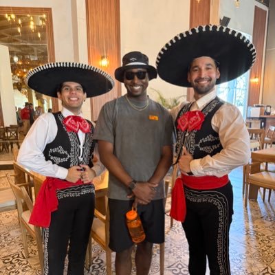 optimusp3's profile picture. 216➡️407➡️214