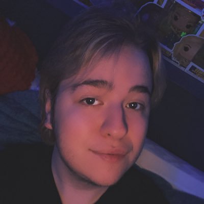 ShypotleScreams's profile picture. 18+ | The Scarlet Screamer | 24 He/Him Bi #TallNSassy Shyconic & Sad | Business 💌 ShypotleScreams@gmail.com