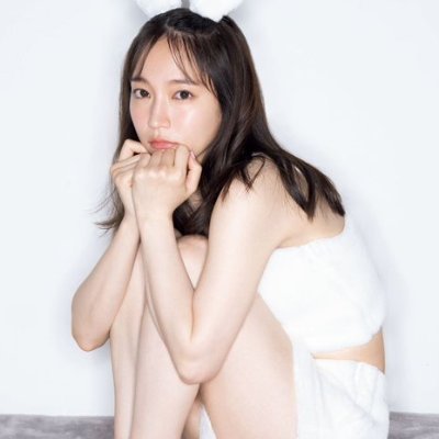 davinplummy's profile picture. Sweet music is my escape from the world. 🎵🎧🌍 | Just people find Little Profit🤑| Ticketing Service Global 🌐