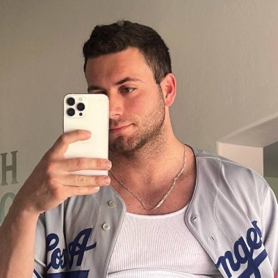 _BCarroach's profile picture. Click 😈👇🏻