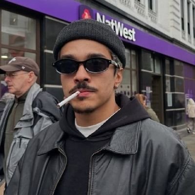 commentsdn's profile picture. @Flamengo | @emimernes_ | As vezes faço uns edits.