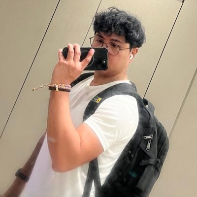 axelrtd's profile picture. fleeting, hoping, becoming