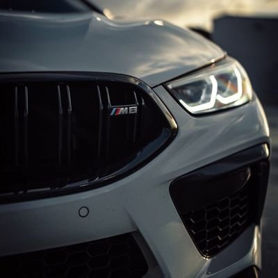 HiChicagoan's profile picture. We post about Elon musk