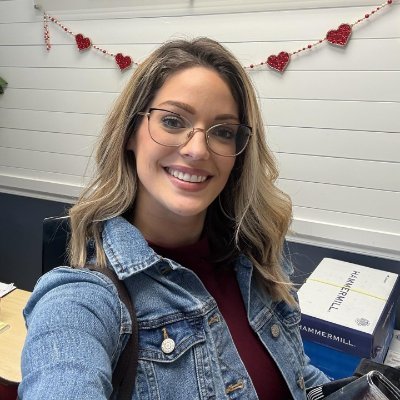 VelvetGhost11's profile picture. If you can't accept me at my worst, then you don't deserve me at my best.  🇺🇸