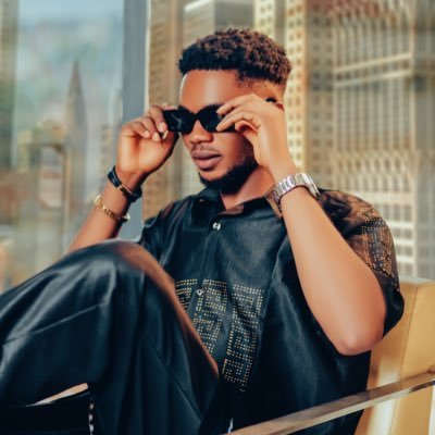 iamVickieSmalls's profile picture. My bio has been the same for years. So i felt i should change it.   VC 🏁