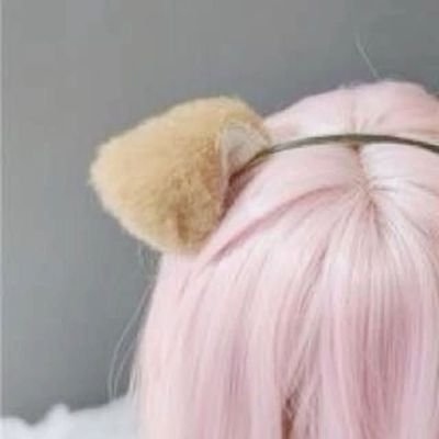 alectomia's profile picture. 