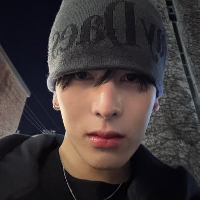 ccwithvivi's profile picture. 𝘴𝘢𝘯𝘵𝘢, 𝘮𝘺 𝘯𝘶𝘮𝘣𝘦𝘳 𝘰𝘯𝘦 𝘣𝘰𝘺 ૮꒰ྀི @perthppe @Ppsanta ꒱ྀིა ⋄ 𓆩❤️𓆪 ( #rwvivitickets ) (พี่ต้า di wa)