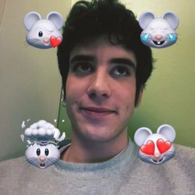 sarettts_'s profile picture. « ֪ ׅ ֹ =͟͞ ♡‧₊˚ infp ₊˚ෆ