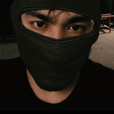 yourpapaethan's profile picture. 