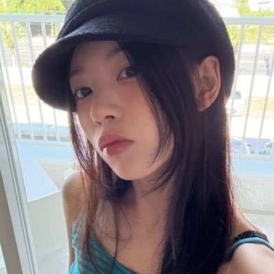 _rice_balls's profile picture. twenty ♡ she/her ♡ shedtwt ♡ neurodivergent ♡ send me anon messages on strawpage!!!!