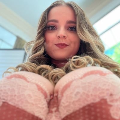 MaudeCunni47194's profile picture. 