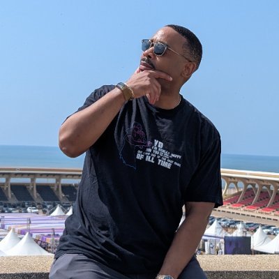 Therran's profile picture. A misunderstood virtuous genius. I support equality. Ad Tech supports me. Many other musings. Detroit is my pronoun. Pay attention, I be spittin'.