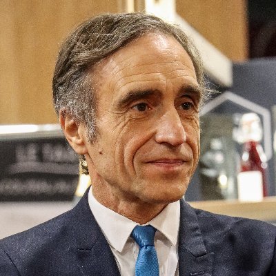 arnaudviala's profile picture. Président @dept_aveyron | Ancien député