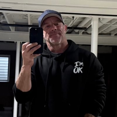 bluethe_pitbull's profile picture. Host of Upcoming #1 X Space “A Touch of Blue” A Locksmith at heart 💙 Team member (Chef) @Pepe_Ordinals 🧡🍕