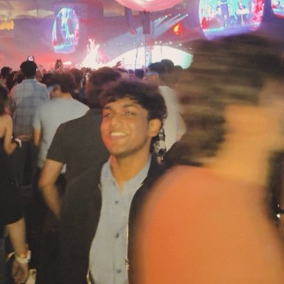 strghtouttamars's profile picture. big fan of hope | coyg | fin. engineering