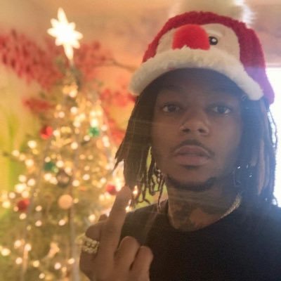 zeltrons's profile picture. POOLSTICK ALL IN HIS ASS TELL HIM TAKE THAT!