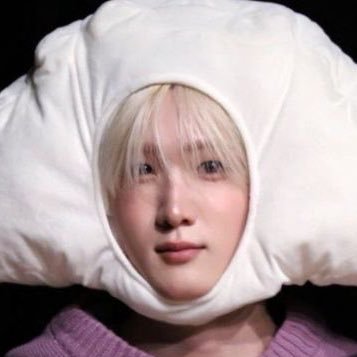 kakiorjestdzik's profile picture. en/pl | ♌️ | isfj | i do art sometimes but i shitpost on here too | shinee, zb1, bnd, p1h and whib ulted !