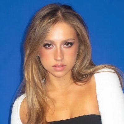 playwoi's profile picture. 