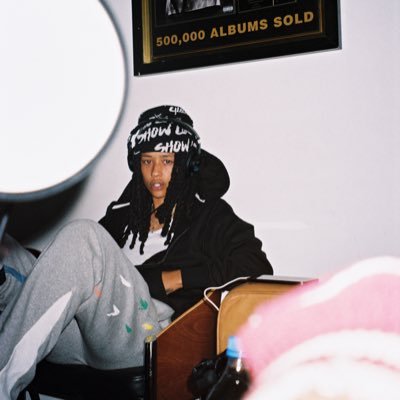 eyetea_'s profile picture. @coffeystudios